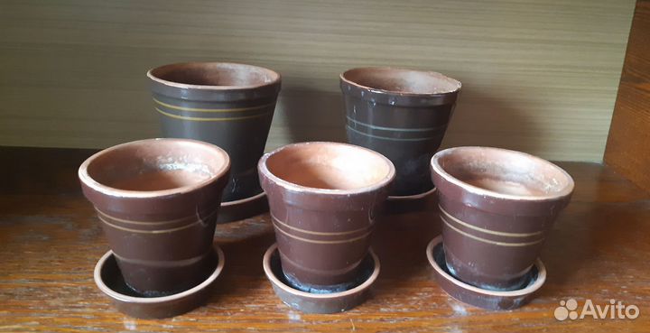 Цветочные горшки керамические и пластиковые