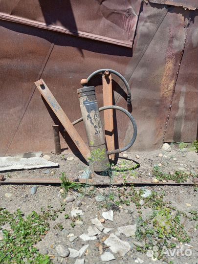 Цилиндр от тракторной телеги