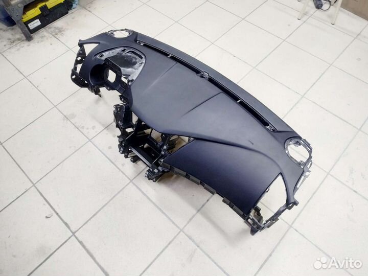 Торпедо панель airbag Hyundai Sonata VI (YF)