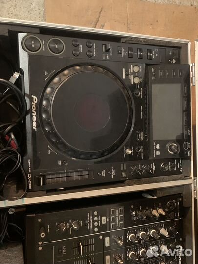 Pioneer CDJ 2000