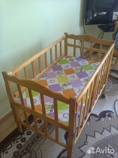 Продаю Детскую кроватку Б/У