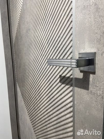 Межкомнатная дверь F-4 новинка от фабрики Леском