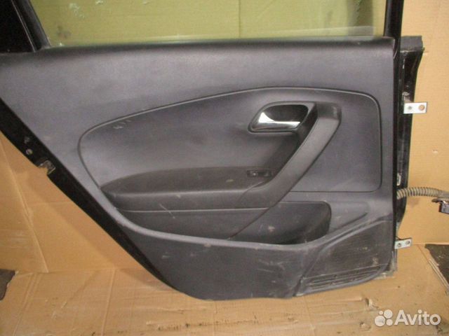 Обшивка двери задней левой VW Polo Sedan