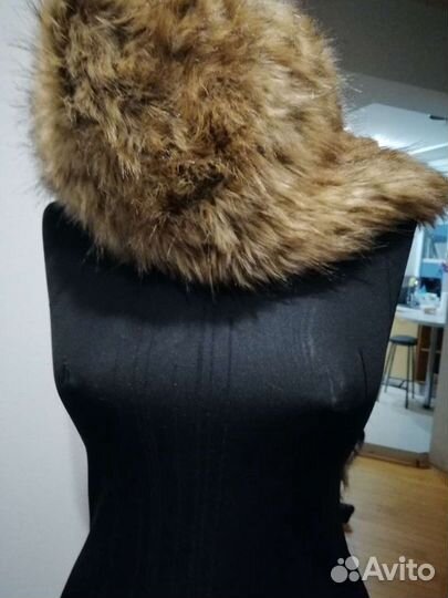 Меховой воротник новый
