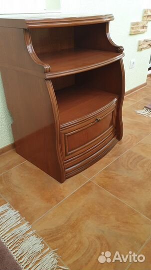 Тумба под телевизор