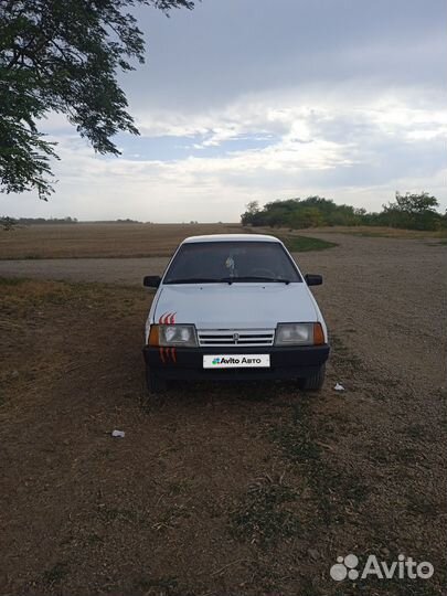 ВАЗ 21099 1.5 МТ, 2001, битый, 299 000 км