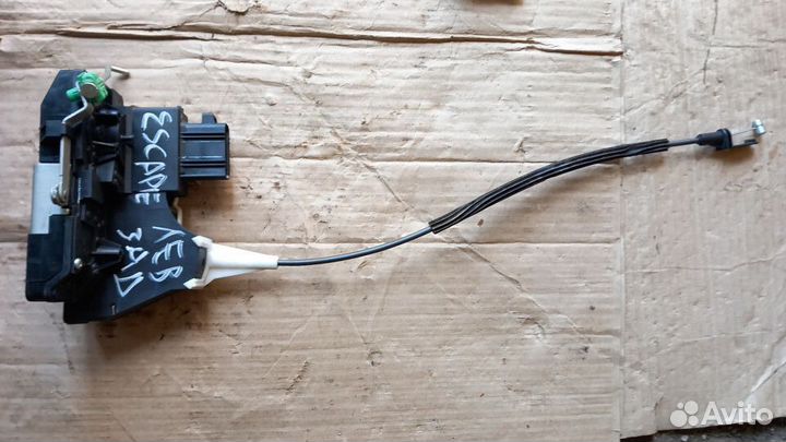 Escape тайванец 2007-2009 замок задней левой двери