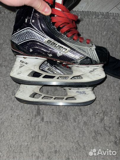 Хккейные коньки bauer 1x