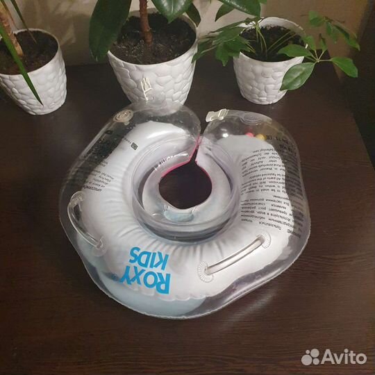 Надувной круг на шею для новорожденных