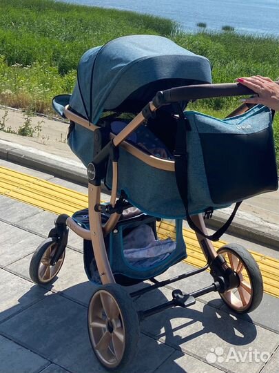 Прогулочная коляска