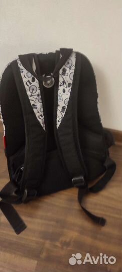 Рюкзак школьный