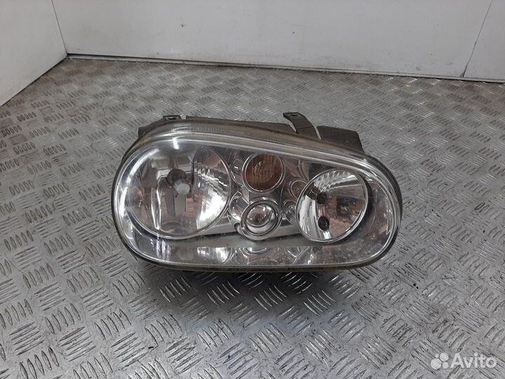 Фара 1J1941016B Volkswagen Golf 4 (1997-2005)