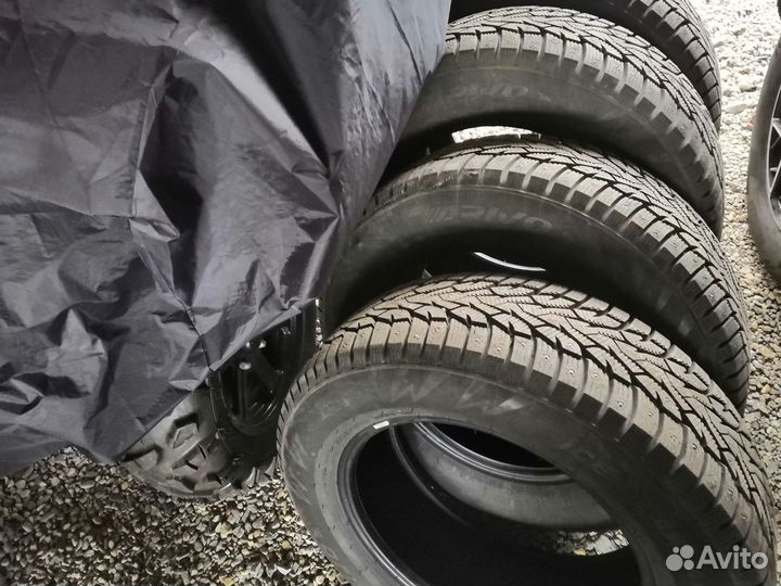 Arivo Ice Claw ARW8 225/65 R17