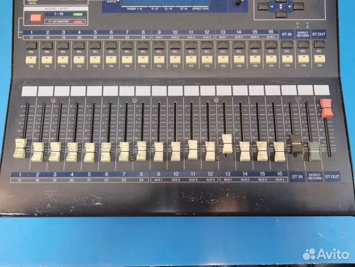 Yamaha 03D Цифровая Микшерная Консоль