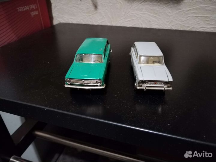 Модели 1/43 СССР москвич 427, газ 24 02