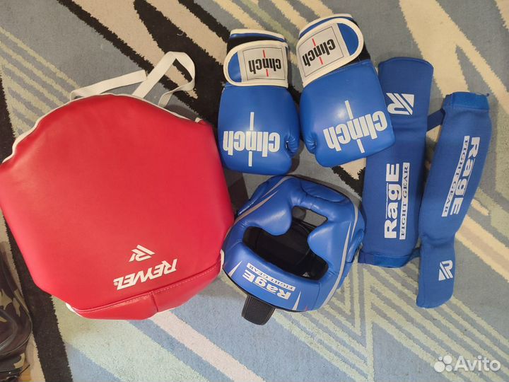 Спортивная экипировка