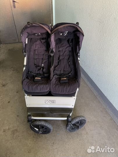 Коляска mountain buggy duet для двойни