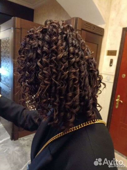 Афрокудри на плойку, локоны и другие причёски