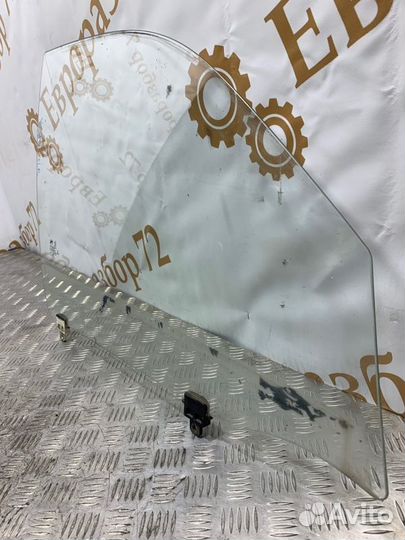 Стекло двери переднее правое Lifan X60