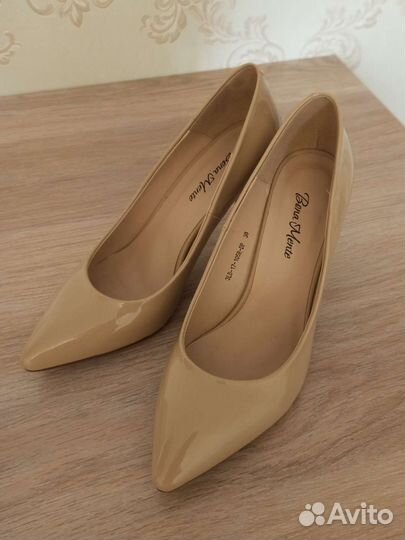 Женские туфли вечерние, бежевые, нюд