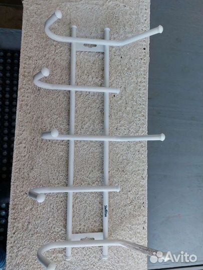 Вешалка настенная