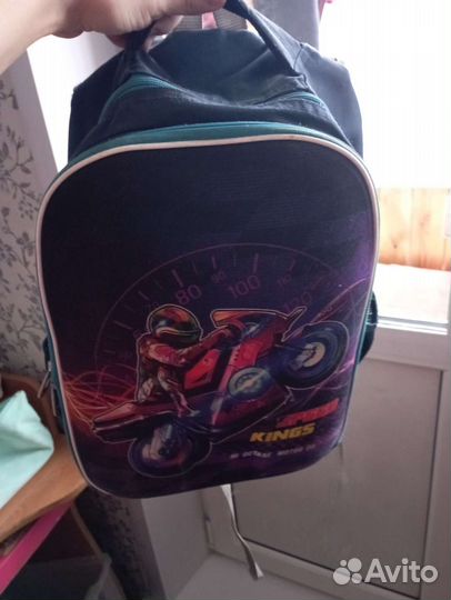 Рюкзак школьный