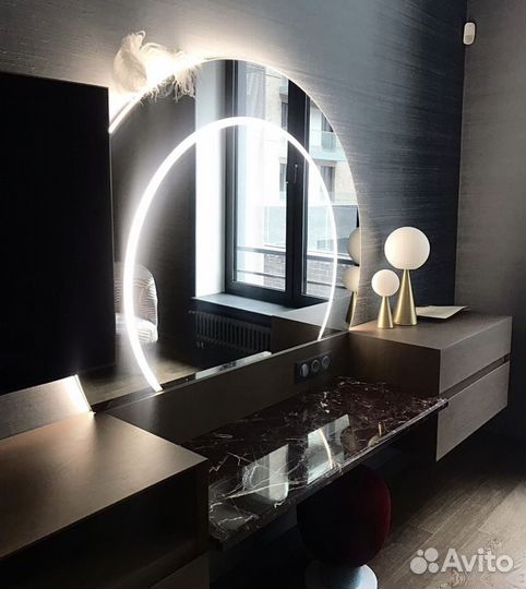 Зеркало с подсветкой в ванную полукруглое Camilla