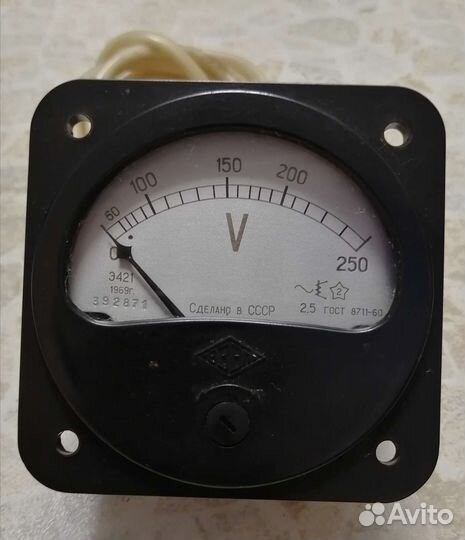 Вольтметр 250в