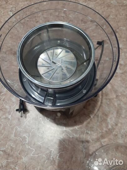 Продам соковыжималку