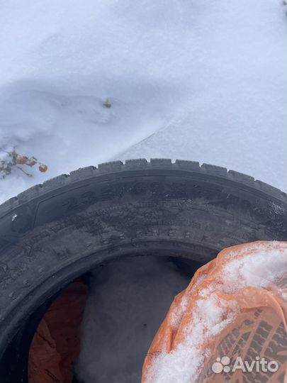 Nokian Tyres Hakkapeliitta 7 SUV 235/60 R17