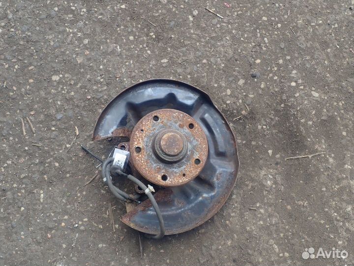 Ступица (кулак, цапфа) Suzuki Swift, 2010