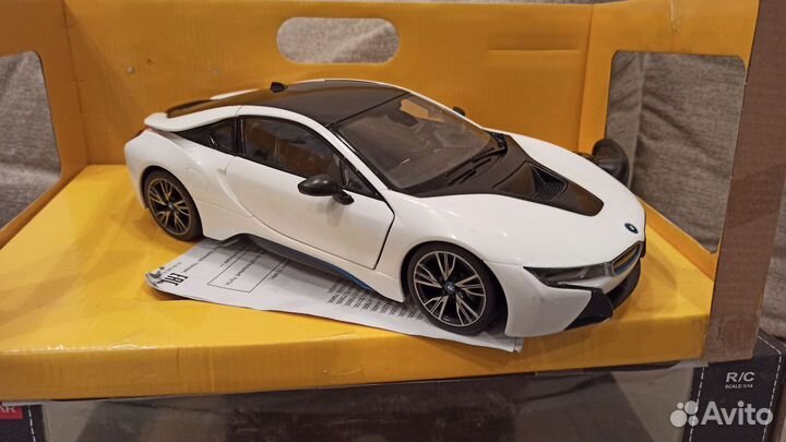 Радиоуправляемая машина BMW I8