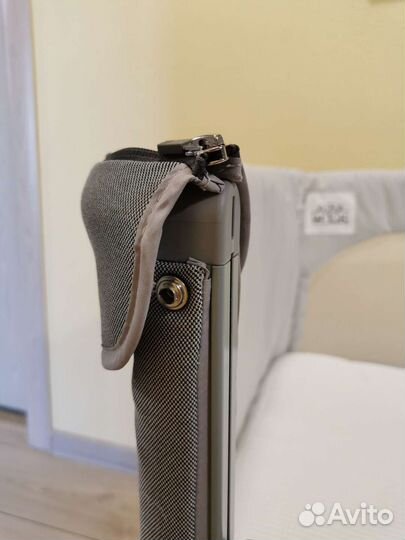 Приставная кроваткаКолыбель Chicco Next2Me Magic