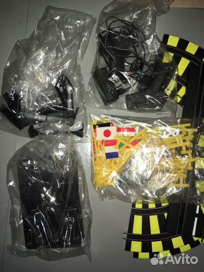 Гоночный трек с машинками на управлении