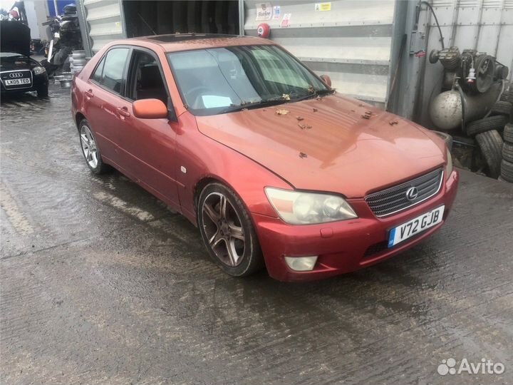 Разбор на запчасти Lexus IS