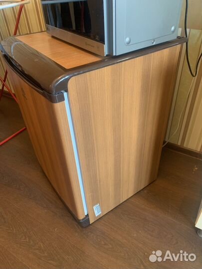 Холодильник indesit tt85.005 мало б/у