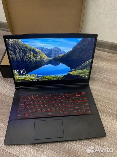 Ноутбук MSI 16 W2 i5 3060-6