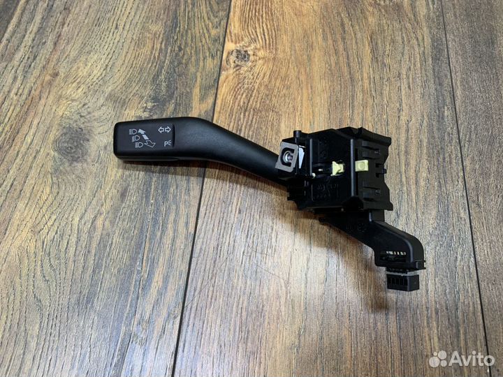 Volkswagen Jetta 5 Переключатель подрулевой