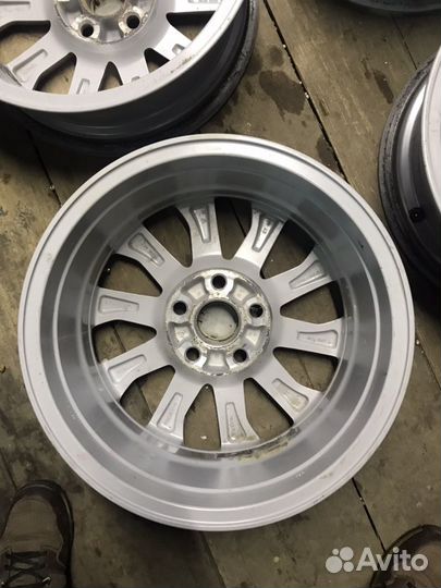 Оригиналы Toyota Camry R16 5x114.3