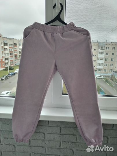 Спортивный костюм женский