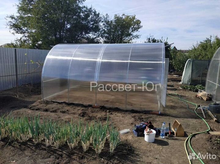 Теплица арочная