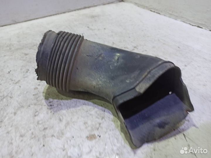 Патрубок воздушного фильтра