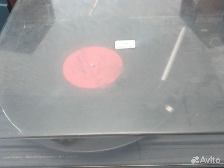 Проигрыватель винила СССР