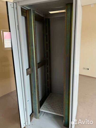 Серверные шкафы