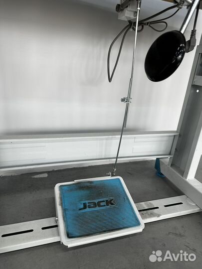 Швейная машина jack f 4