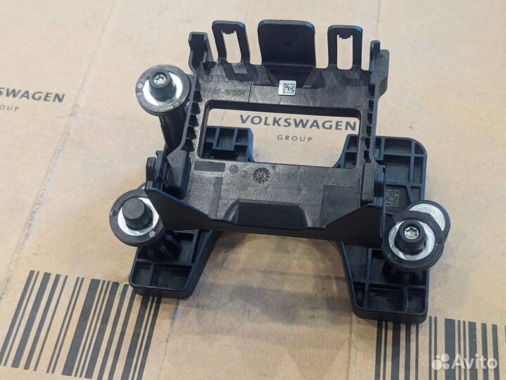 Кронштейн крепления радарного датчика новый