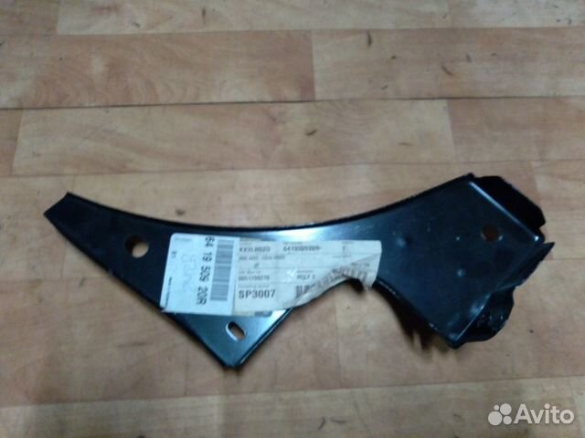 Усилитель арки крыла левого Renault Duster