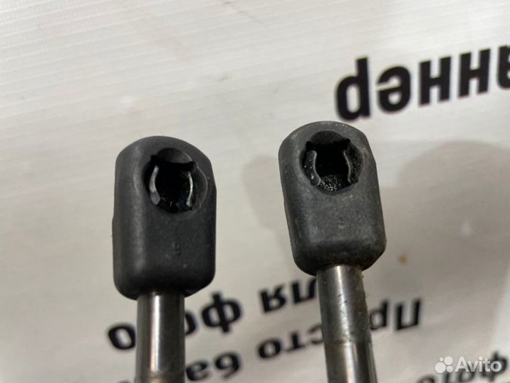 Газовый упор капота Bmw 523I F10 N20B20B 2011