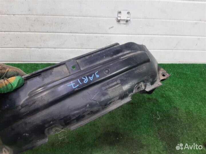 Подкрылок передний правый Suzuki Ignis 2006