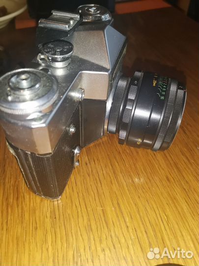 Пленочный фотоаппарат зенит